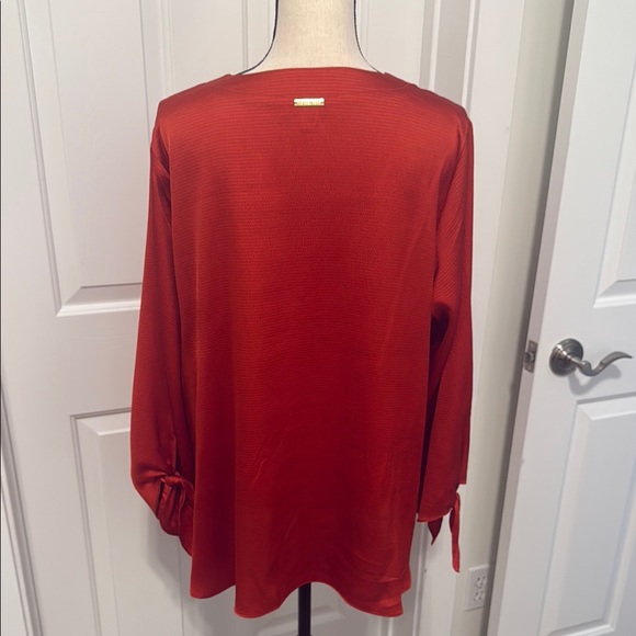 MICHAEL Michael Kors Red Long Sleeve Relaxed Blouse - Picture 3 of 7